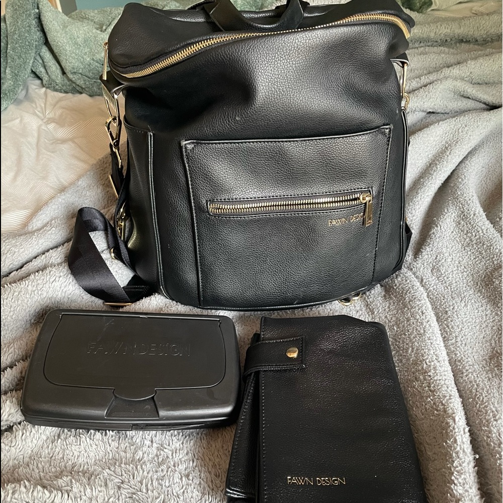 FAWN design classic full size 2.0 diaper bag